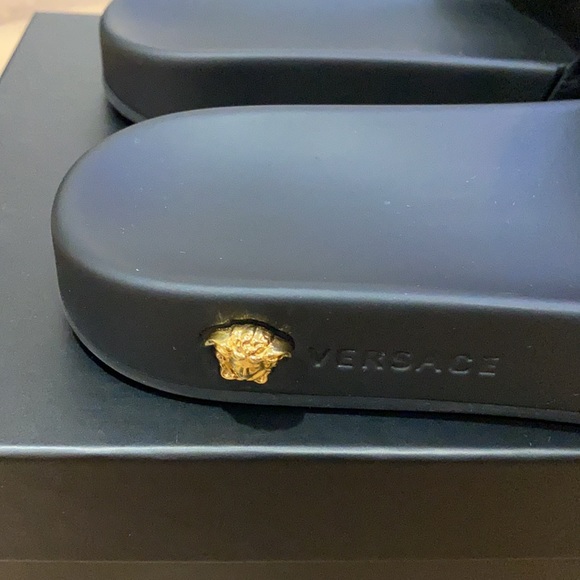 Versace FLORALMANIA Leather Slides - Picture 3 of 6